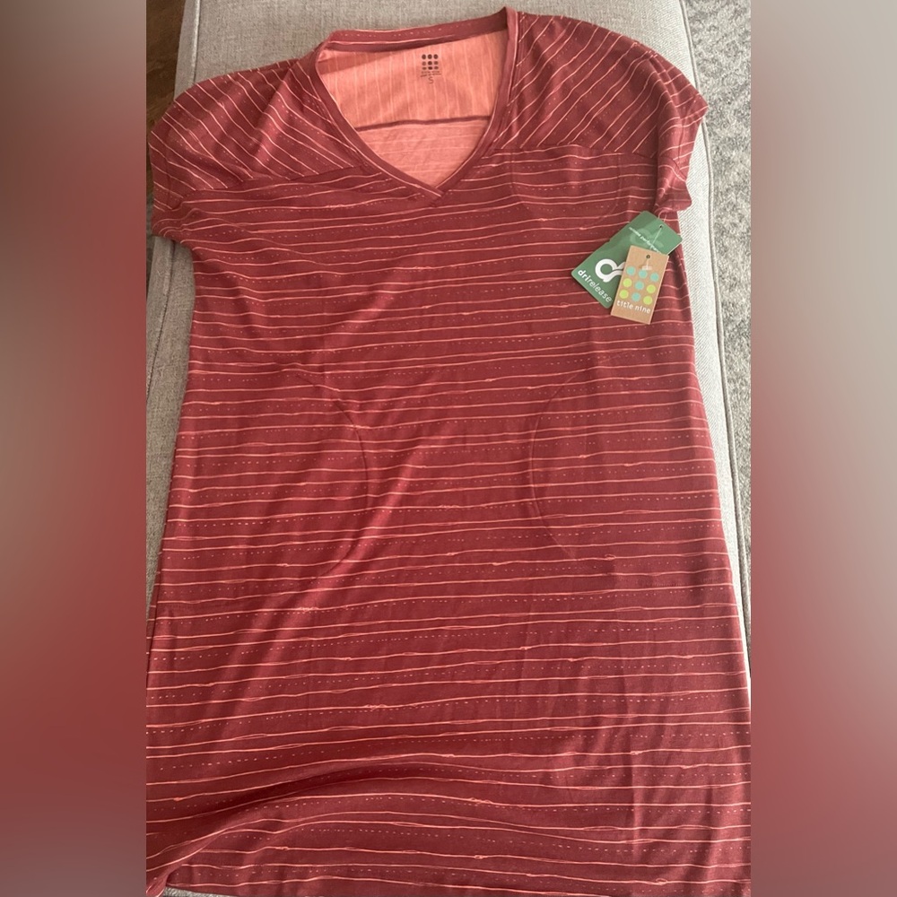 Title Nine Hiolani V neck tee shirt dress orange painted stripe size Small
